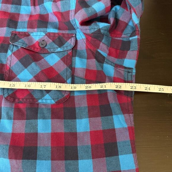 Duluth Trading Co Flannel Shirt Womens Sz XL Red Blue Plaid Button Up Outdoor - Picture 11 of 12